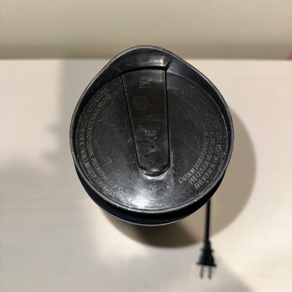 Portable small black blender by Hamilton beach - Picture 5 of 7